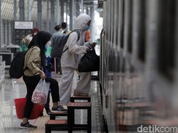 RI Laporkan Varian Omicron, Syarat Perjalanan Berubah?