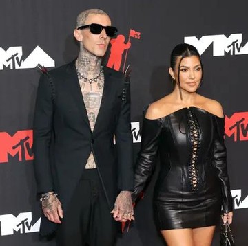 3 Hal Inikah yang Membuat Banyak Pria Kepincut dengan Kourtney Kardashian yang Berzodiak Aries?