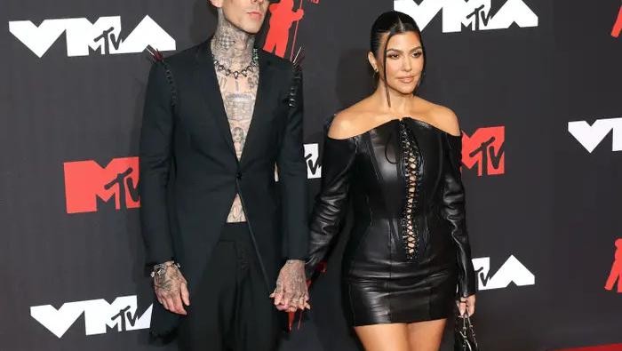 3 Hal Inikah yang Membuat Banyak Pria Kepincut dengan Kourtney Kardashian yang Berzodiak Aries? 3 Hal Inikah yang Membuat Banyak Pria Kepincut dengan Kourtney Kardashian yang Berzodiak Aries?