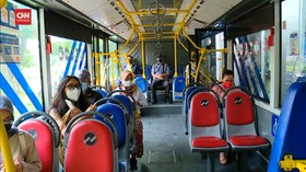 VIDEO: TransJakarta Angkut Kapasitas Penumpang 100 Persen