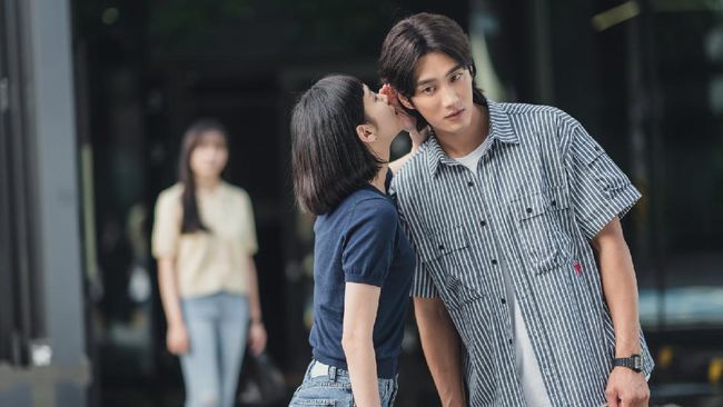 Beberapa karakter pernah membuat Yumi (Kim Go-eun) emosi hingga blak-blakan di Yumi's Cells yang telah tayang hingga Sabtu (23/10).