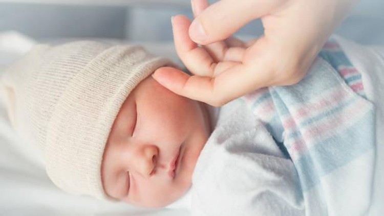 100 Nama Bayi Laki-laki Islam yang Lahir pada Bulan November Si Kecil yang lahir pada bulan November menggambarkan seseorang yang cerdas dan pekerja keras, cocok banget untuk Si Jagoan Kecil. Simak pilihannya yuk!