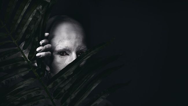Indonesia terbilang memiliki koleksi cerita hantu yang sangat beragam, setiap daerah punya keunikannya tapi banyak pula yang serupa.