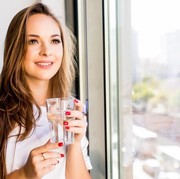 Sulit untuk Biasakan Diri Banyak Minum Air Putih? Coba Terapkan Kiat Berikut!