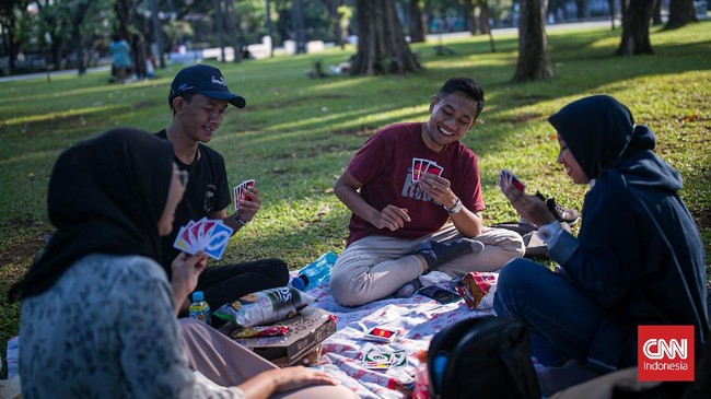 Pemerintah diminta untuk aktif melakukan pemeriksaan Whole Genome Sequencing (WGS) agar sebaran varian-varian baru dapat segera diidentifikasi.