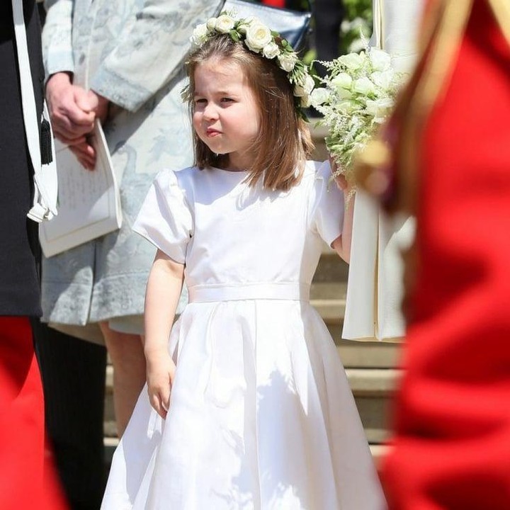 <p>Putri Charlotte lahir pada 2 Mei 2015, Bunda. Meski baru berusia 6 tahun, kekayaan Putri Charrlotte sudah mencapai 3,6 miliar Poundsterling atau setara dengan Rp70 triliun, lho. (Foto: Instagram: @princesscharlottecamridge)</p>