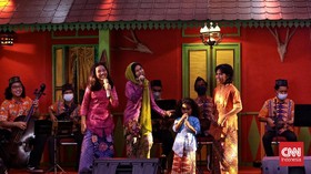 FOTO: Merdu Keroncong Mengalun Kembali di Generasi Milenial