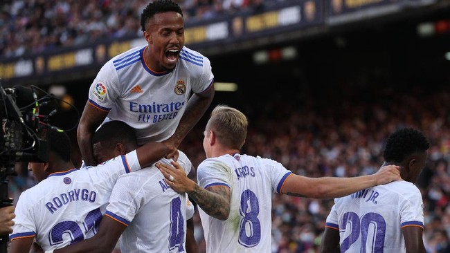 FOTO: Madrid Buat Barcelona Terkapar di Camp Nou
