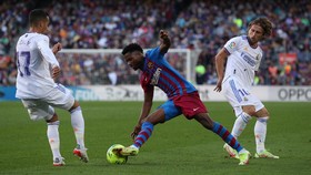Ansu Fati Antusias Bila Messi Kembali ke Barcelona