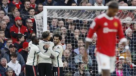 Man Utd Tertinggal 0-4 dari Liverpool di Babak Pertama