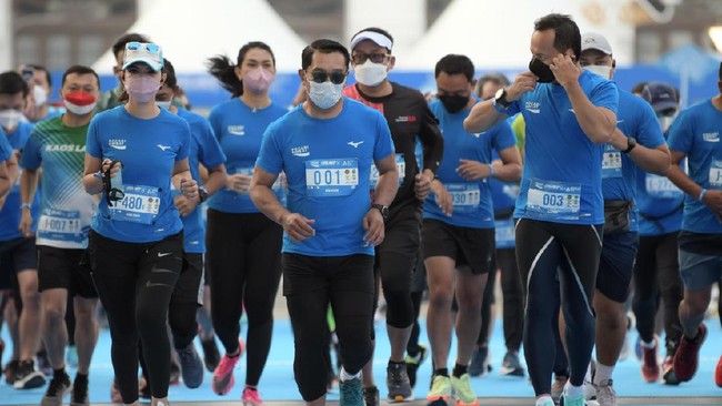Serta sebagai peserta dalam Pocari Sweat Run Indonesia 2021 yang memiliki beberapa tanjakan dan turunan, Gubernur Jabar Ridwan Kamil mendapatkan kesan mendalam.