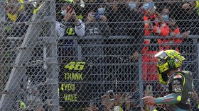 FOTO: Perpisahan Rossi di Misano yang Bikin Merinding