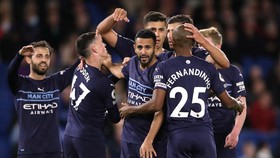 FOTO: Foden Jadi Bintang, Man City Tempel Chelsea