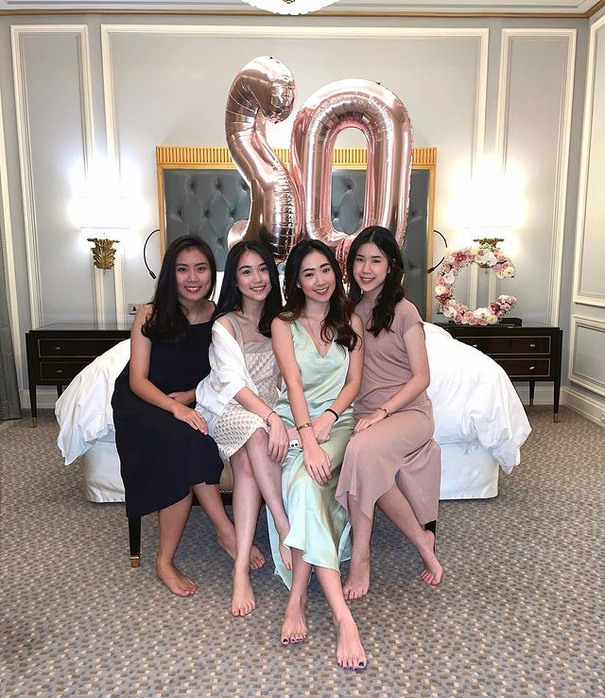 Putri sulung Femmy Permasari Richita Permata Jaya atau akrab disapa Cinta ulang tahun ke 20 dirayakan di hotel berbintang&period; Yuk intip&excl;