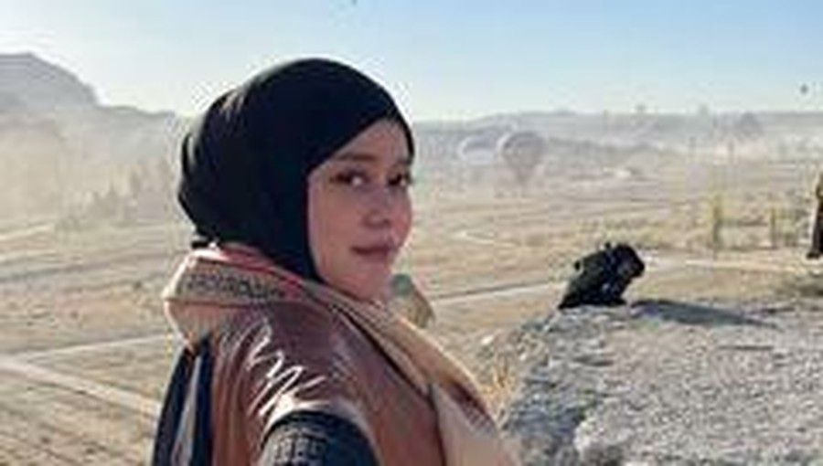 Rizky Billar dan Lesti Kejora babymoon jalan-jalan ke Turki pamer kemesraan. Yuk kita intip potret mereka!