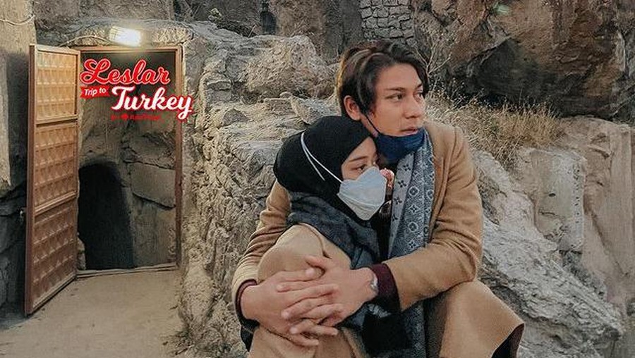 Rizky Billar dan Lesti Kejora babymoon jalan-jalan ke Turki pamer kemesraan. Yuk kita intip potret mereka!