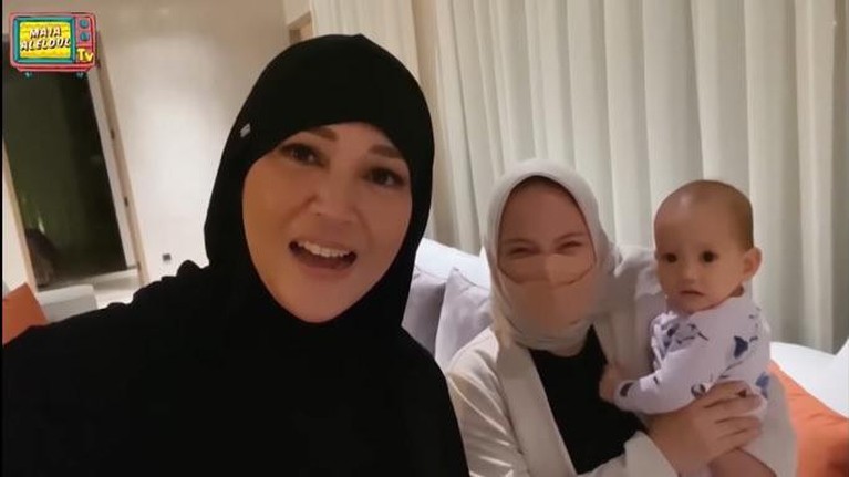 Baru-baru ini Maia Estianty bikin heboh karena diam-diam memiliki cucu. Yuk kita intip momennya!