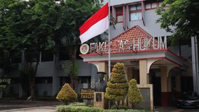 FH Unair Peringkat Satu di Indonesia Versi THE