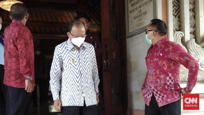 Gubernur Koster Klaim WHO Selalu Pantau Covid-19 di Bali WHO memantau perkembangan Covid-19 di Bali karena akan ada sederet kegiatan berskala internasional, termasuk pertemuan negara-negara G-20.