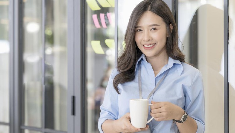 gaya ngantor 'mbak-mbak SCBD'