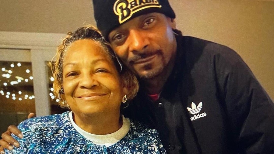 Kabar Duka, Ibu Snoop Dog Meninggal Dunia