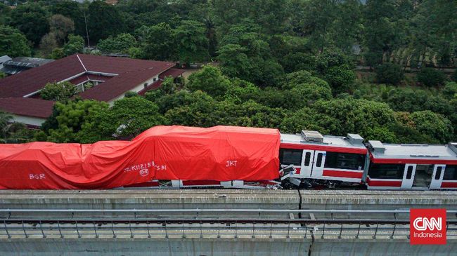 INKA mengaku belum menaksir total kerugian tabrakan LRT Jabodebek di Munjul, Cibubur, Jakarta Timur, Senin (25/10).