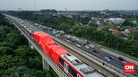FOTO: Kereta LRT Jabodebek Tabrakan saat Uji Coba