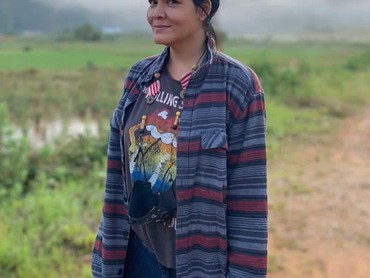 img-title Melanie Subono Bicara soal Privilese sebagai Cucu BJ Habibie
