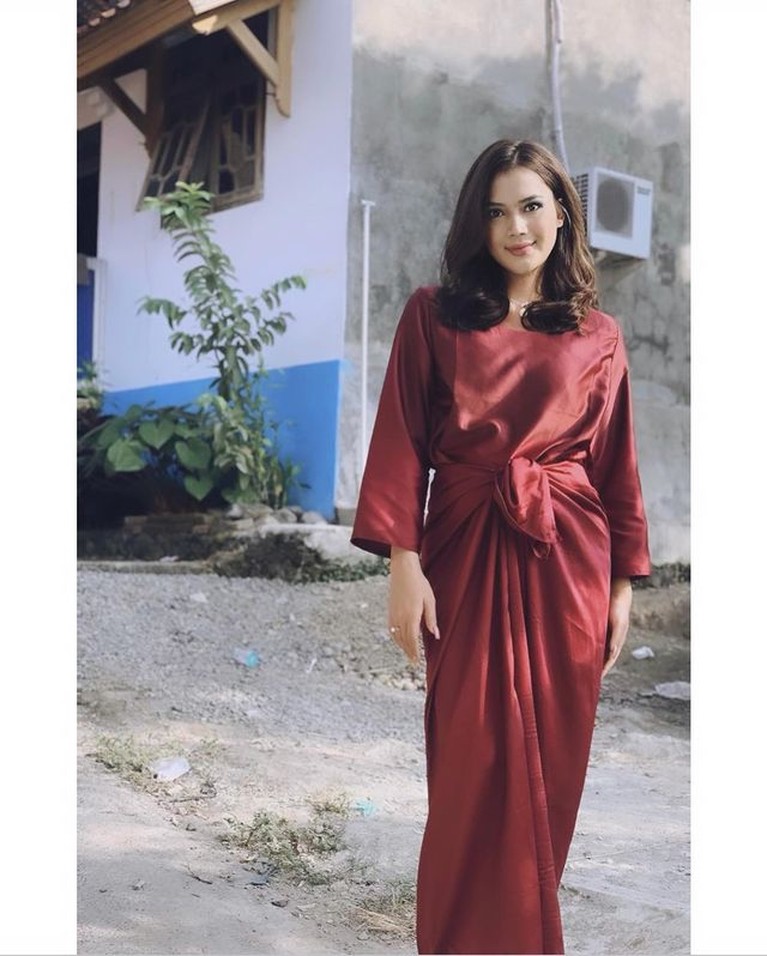 Ngaku Transgender, Intip 7 Potret Cantik Dinda Syarif Tanpa Oplas