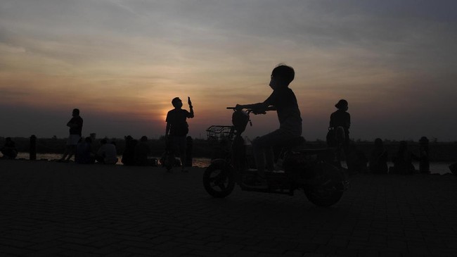 FOTO: Pantai Maju Magnet Baru Wisata Jakarta