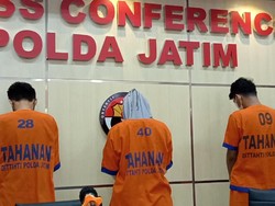 Pinjol Ilegal di Surabaya Digerebek, Tiga Orang Jadi Tersangka