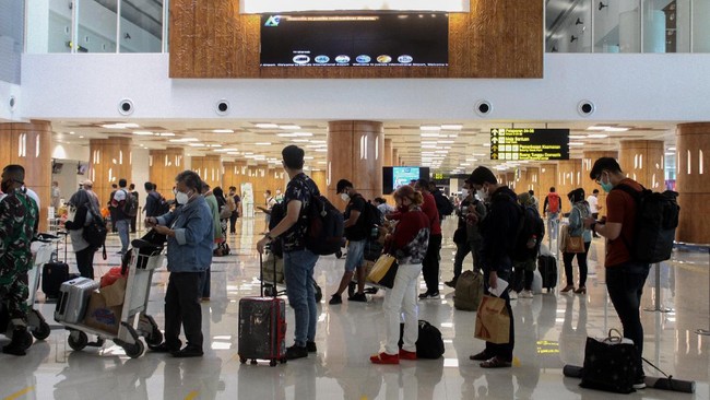 Bandar Udara (Bandara) Internasional (Bandara) Juanda, Surabaya, melayani 10.794.111 penumpang sepanjang 2022.