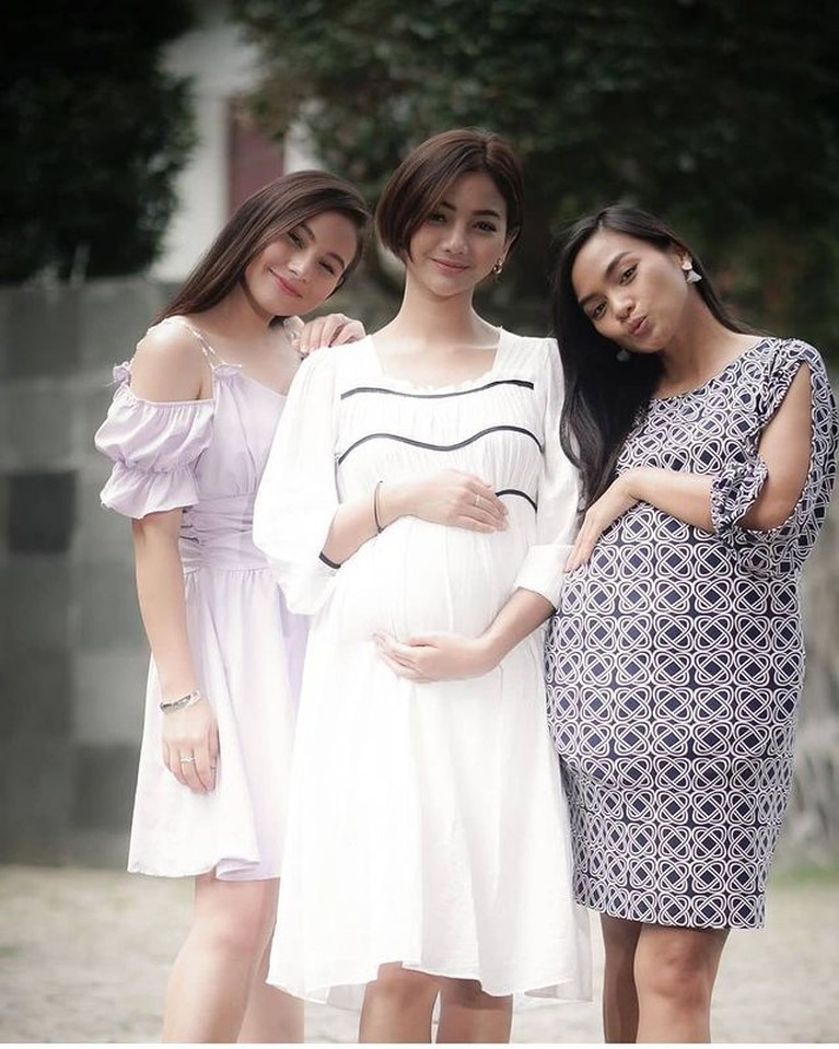 7 Potret Glenca Chysara Pamer Baby Bump Tuai Pujian Potret Glenca Chysara Pamer Baby Bump Tuai Pujian