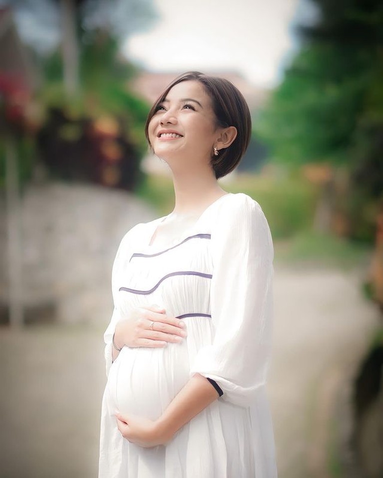 7 Potret Glenca Chysara Pamer Baby Bump Tuai Pujian Potret Glenca Chysara Pamer Baby Bump Tuai Pujian