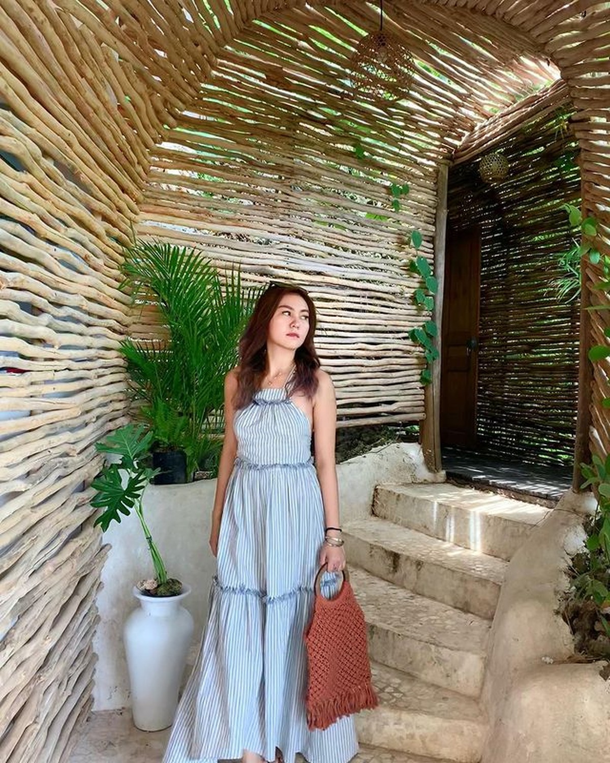 Nama Irena Fabiola sedang jadi sorotan karena suaminya diduga dekati Thalita Latief&period; Yuk kita intip potret Irena&excl;