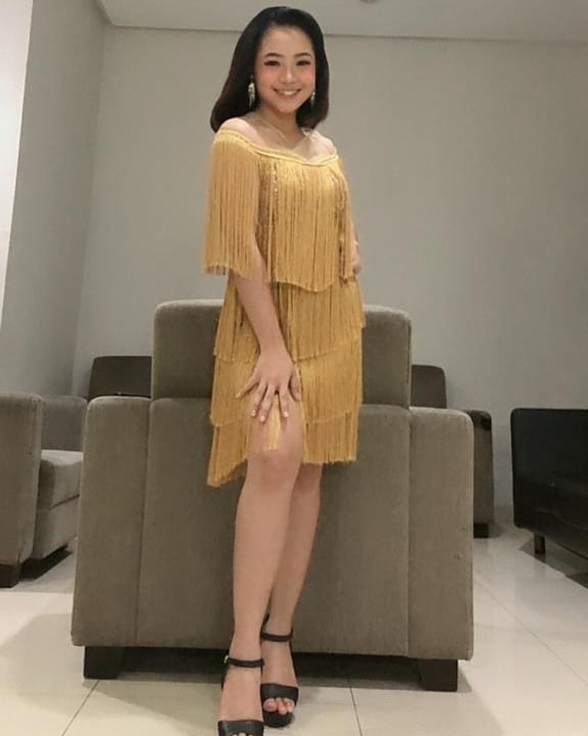 Nassar membuat heboh usai kedapatan mendekati gadis yang lebih mudah 15 tahun darinya&period; Yuk kita intip potret Findi&excl;