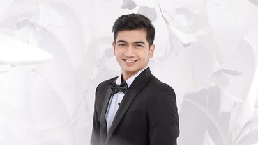 Teuku Ryan Pasang Wajah Bete Direcokin Chika, Ria Ricis: Emang Kayak Gitu
