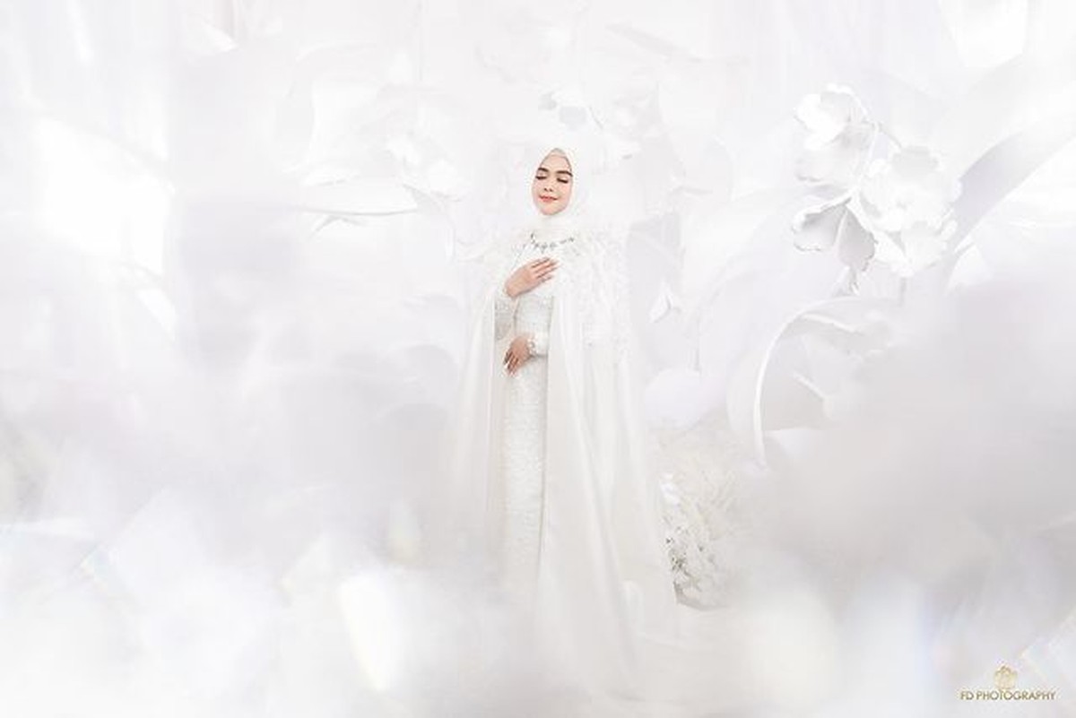 Ria Ricis dan Teuku Ryan akan melangsungkan pernikahan bulan depan atau November 2021&period; Yuk intip potret prewedding mereka&excl;