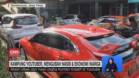 VIDEO: Deretan Mobil Mewah di Kampung Youtuber