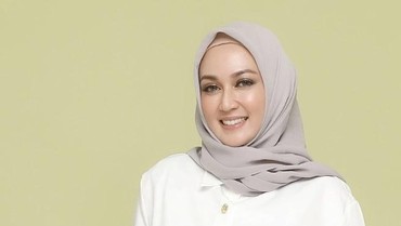 Ini Syarat Bila Mau Jadikan Dina Lorenza sebagai Istri Kedua