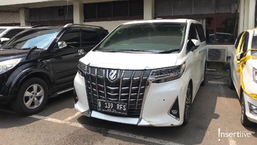 img-title Diperiksa Terkait Pelat RFS, Rachel Vennya Bawa Mobil yang Berbeda