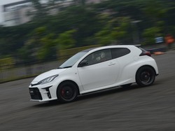 First Drive Toyota GR Yaris Indonesia: Si Mungil yang Buas