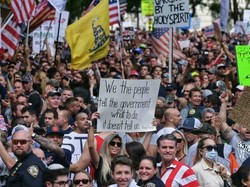 Pemadam Kebakaran New York Ramai-ramai Protes Aturan Wajib Vaksin Corona