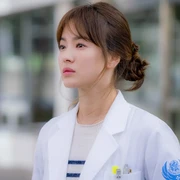 Ada yang Dibintangi Song Hye Kyo dan Park Eun Bin, Ini Para Tokoh Perempuan Cerdas di Drakor Populer!