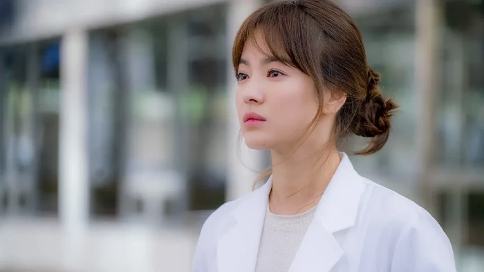 Ada yang Dibintangi Song Hye Kyo dan Park Eun Bin, Ini Para Tokoh Perempuan Cerdas di Drakor Populer!