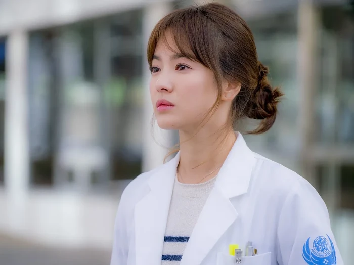 Song Hye Kyo dalam drama Descendants of The Sun