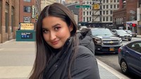7 Potret Stephanie Poetri, Anak Titi DJ yang Jadi Penyanyi di AS