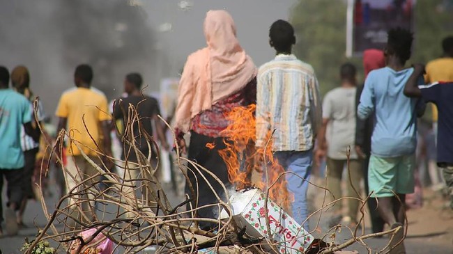 Sudan menutup sementara penerbangan keluar dan masuk, merespons situasi negara yang tidak kondsif usai kudeta militer.