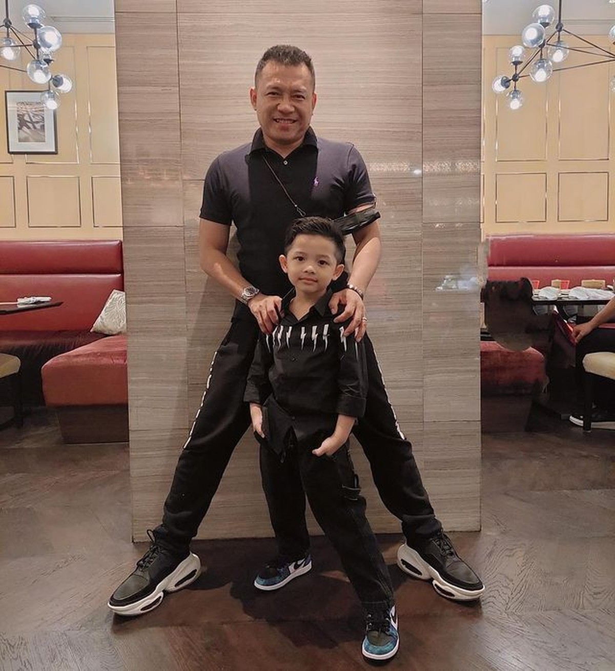 Potret Langka Keluarga Anang Hermansyah & Keluarga Krisdayanti Kumpul Bareng