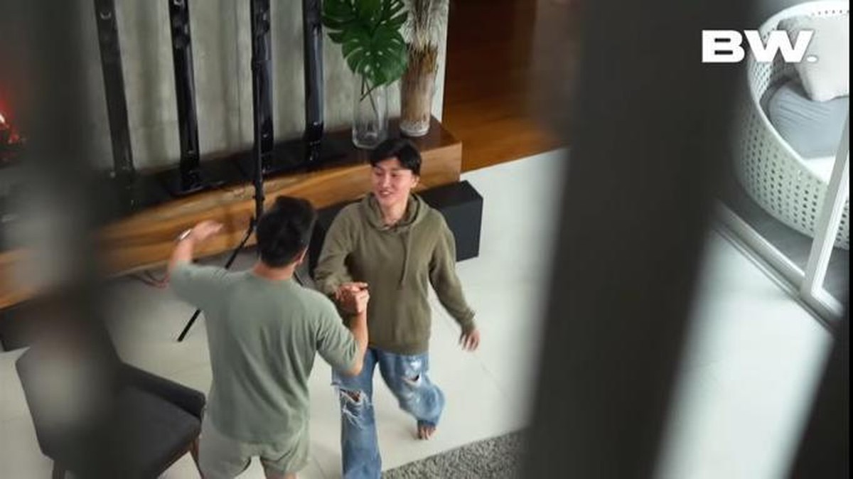 Lucinta Luna bikin heboh publik karena membuat sebuah pengakuan mengejutkan di YouTube Boy William&period; Yuk intip potretnya&excl;